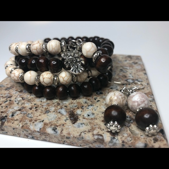 Handmade Jewelry - Brown Wood CreamStone Charm Bracelet Earring